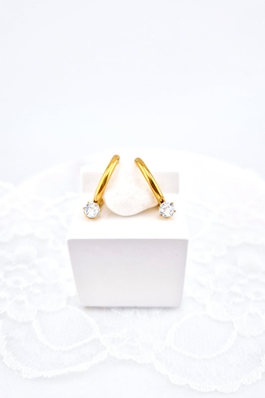 Creolen Ohrringe_Hoop earrings_Boucles d'oreilles creoles, Orecchini a cerchio, minimalistische Ohrringe, Minimalist earrings, minimalist hoops, golden hoops, Creolen god, Gold Creolen, goldene Ohrringe, golden earrings