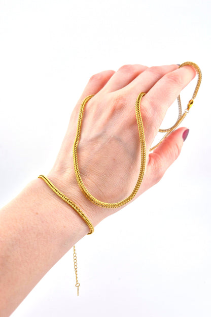 Edelstahl Halskette, stainless steel necklace, collier acier inox, collana acciaio, Gold Halskette, goldene Kette, golden necklace, gold necklace, Halskette, necklace, collana, collier, minimalistische Halskette, Minimalist necklace, Edelstahl Armband, stainless steel bracelet, Bracelet, Armband. Schmuckset, Jewelry set