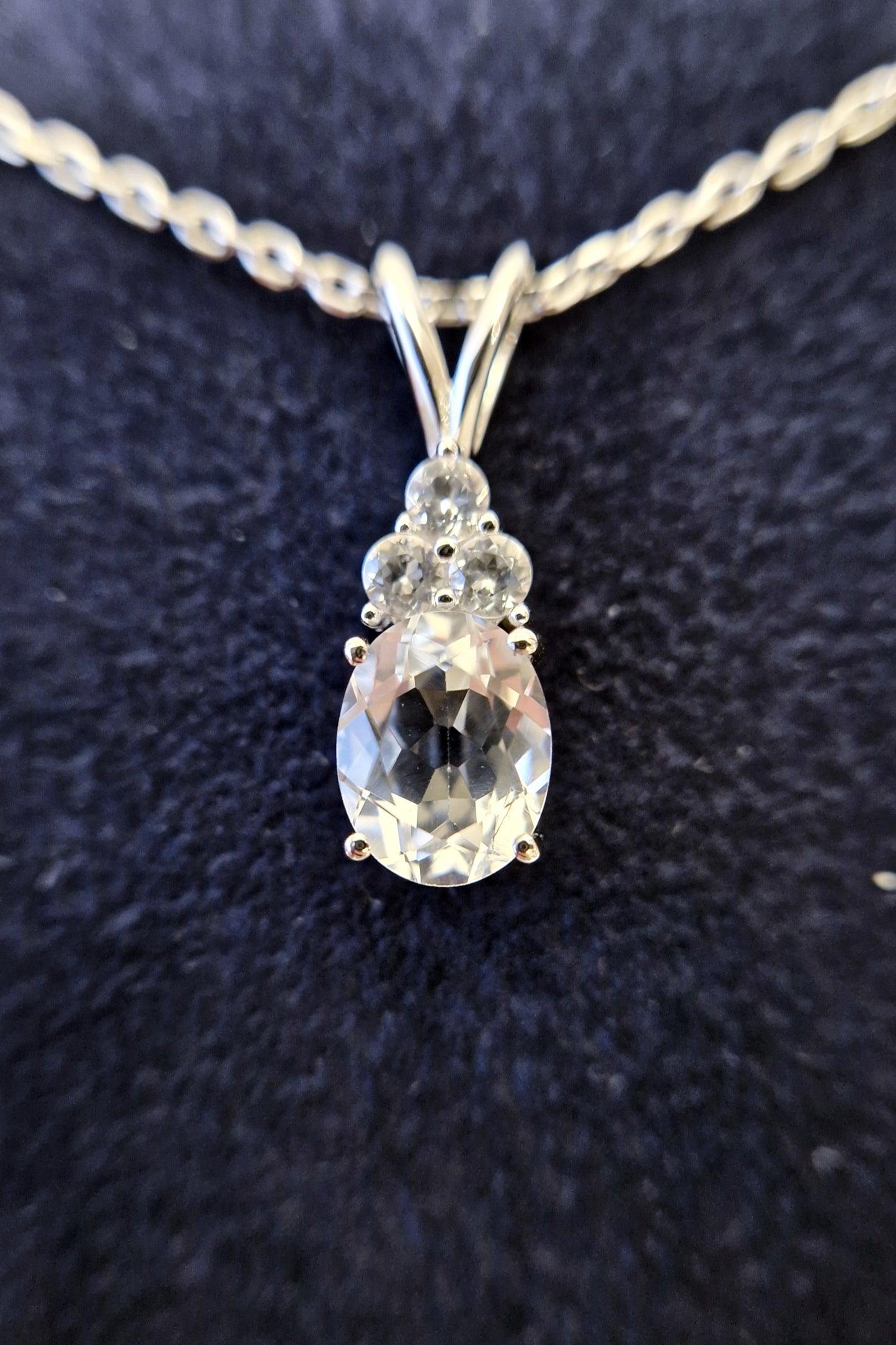 Weiss Topas Halskette, White Topaz Necklace, Topas Halskette, Topaz Necklace, Topaz pendant necklace, pendant Necklace, Anhänger Halskette, Anhänger Kette, Silber Kette, Silber Halskette, Silber Halskette Damen, elegant necklace, timeless necklace, Halskette, necklace 